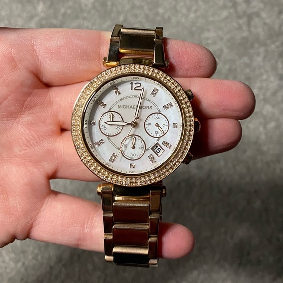 Michael Kors Watch Parker Rose Gold-Tone Watch - Picture 8 of 9